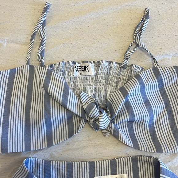 LF set - Picture 3 of 4